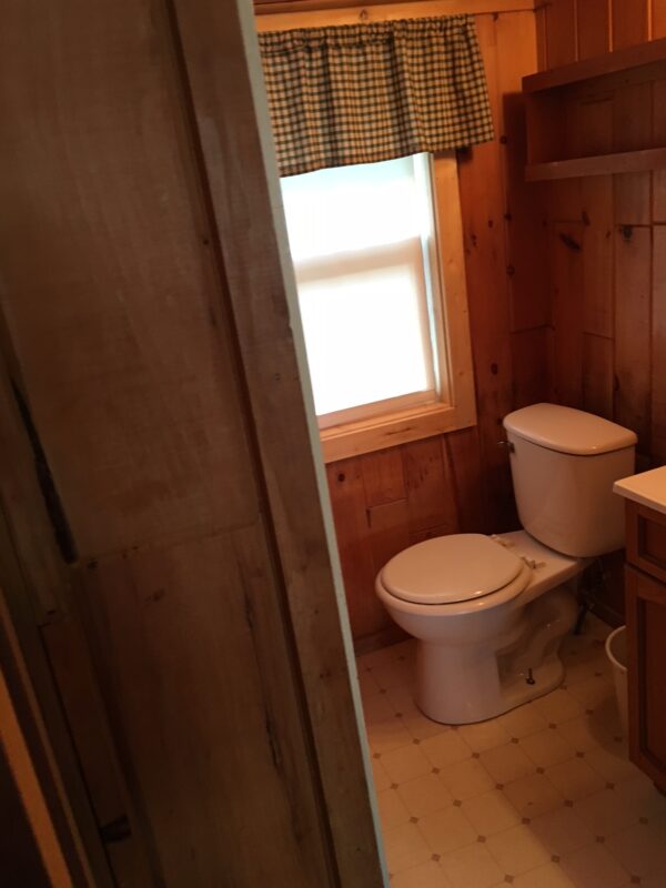 Cabin 2 Bathroom