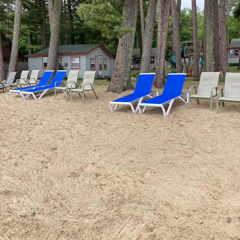 beach-chairs-800px